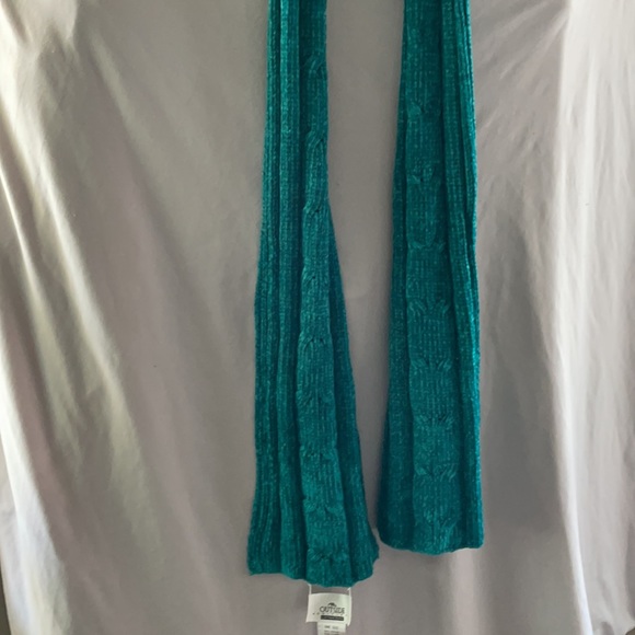Women’s Teal Scarf - Picture 2 of 8